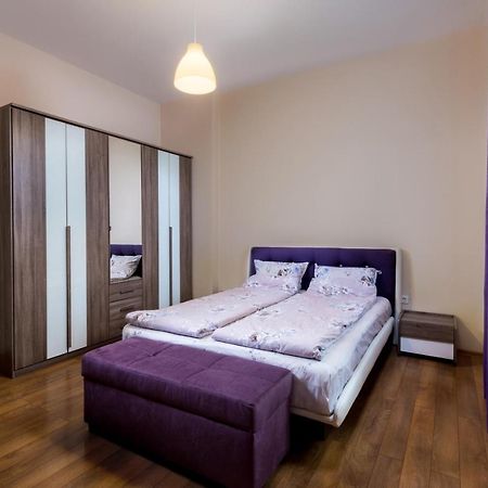 Family Apartment - Comfort In The Center Burgas Extérieur photo