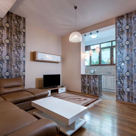 Family Apartment - Comfort In The Center Burgas Extérieur photo