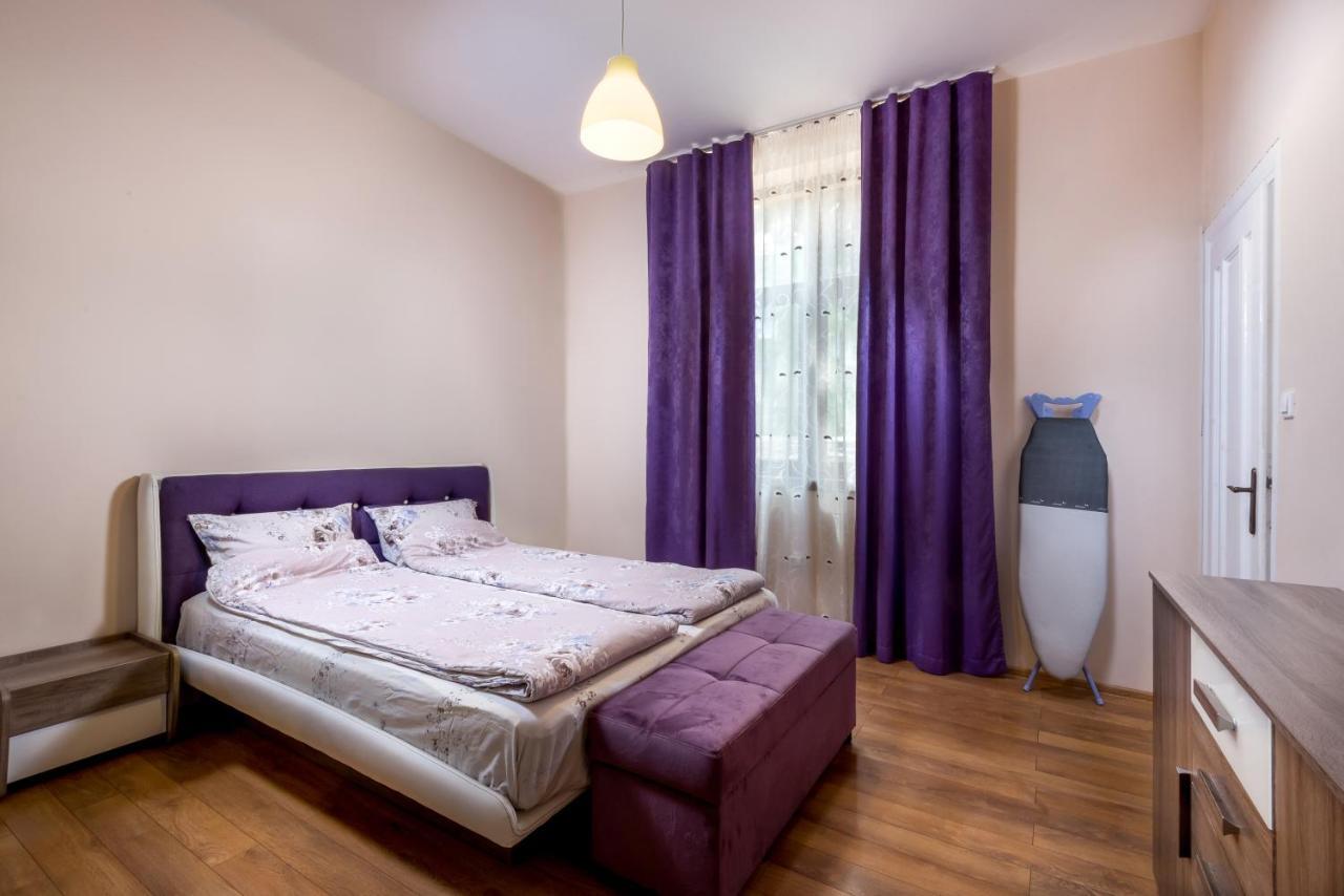 Family Apartment - Comfort In The Center Burgas Extérieur photo