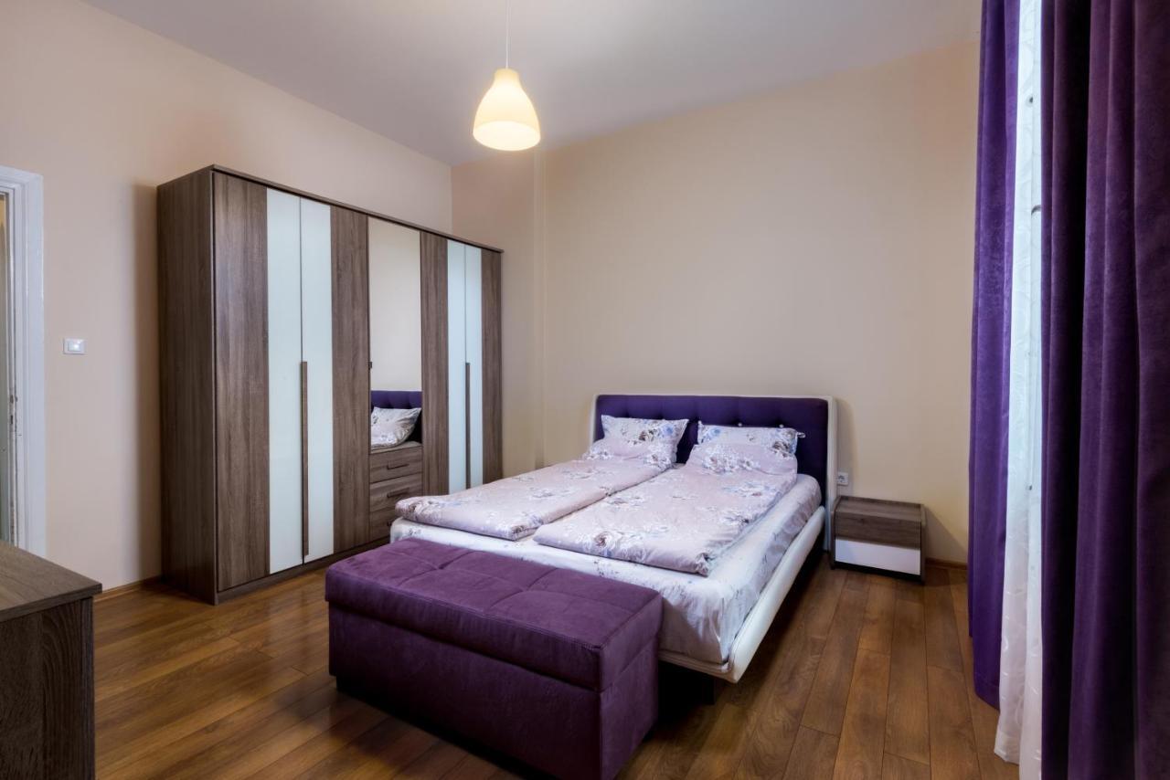 Family Apartment - Comfort In The Center Burgas Extérieur photo